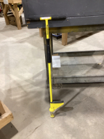 "HOUND DOG" DANDELION WEEDER