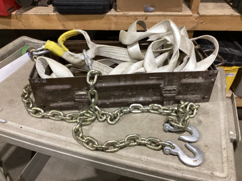 AMMO BOX W/ONE LONG TOW STRAP