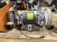 TRADE MASTER BENCH GRINDER