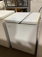 SMALLL DANBY CHEST FREEZER - APARTMENT SIZE