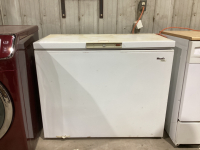 WOODS CHEST FREEZER
