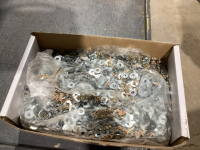 BOX W/ 1/4" FLAT ZINC WASHERS