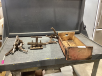 WOOD BOX W/ GEAR. PULLERS