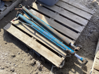 2 ford loader hydraulic cylinders, 46&rdquo; Center-center, closed