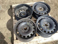 Pallet 4 black 5 bolt rims, aftermarket