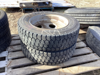 (2) GOODYEAR TIRES ONE W/RIM - GS22 RSD - 225/70 R19.5
