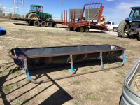 POLY AND METAL FRAME FEED BUNK