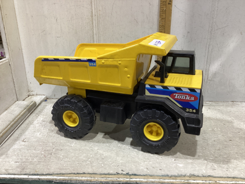 TONKA DUMP TRUCK