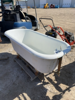 Cast iron bathtub
