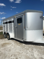 2016 MAVERICK ALUMINUM 3 HORSE ANGLE HAUL BUMPER PULL HORSE TRAILER