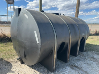 3000 gallon poly tank