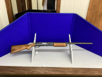 REMINGTON 12 GAUGE PUMP SHOT GUN ( PAL 2 PURCHASE )