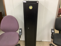 CONDOR METAL GUN CABINET, HAS KEYS