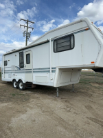 1995 Jayco 5th wheel holiday trailer