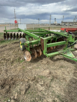 John Deere 12 foot Double Offset Heavy Disc H425D