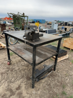 Rolling welding table