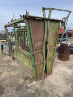 Powder river Cattle squeeze ( 8')
