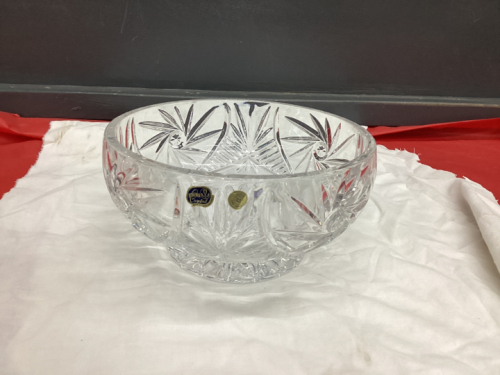 BOHEMIAN CRYSTAL BOWL - PINWHEEL PATTERN