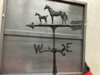 METAL WEATHER VANE W/ HORSE & FOAL ON WOOD BASE