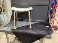 SHOWER SAFETY SEAT + BATH MAT