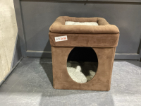 CAT BED/HOUSE