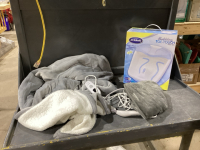 2 BOXES -ELECTRIC BLANKET + SUNBEAM HEAT PAD , FOOT SPA
