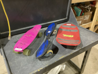 SKATE BOARD, RIP STIK + &ldquo;SPOONER&rdquo;