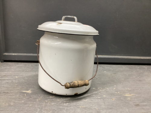 ENAMEL PAIL W/ LID & HANDLE