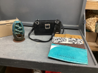 MICHE PURSE W/ (4) EXTRA COVERS & WAX BURNER