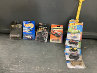 HOT WHEELS & MATCHBOX DINKY CARS