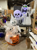 4 INFLATABLE HALLOWEEN FIGURES