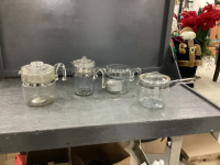 (3) VINTAGE GLASS STOVE STOP PYREX COFFEE PERKS AND (1) PYREX GLASS POT -