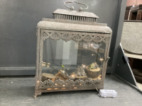 METAL & GLASS LIGHTED DECOR PIECE
