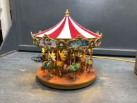 CHRISTMAS CAROUSEL