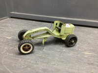VINTAGE ALL METAL TONKA GRADER - SMALLER SIZE