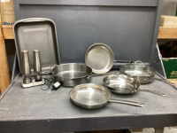 BOX W/ STAINLESS STEEL FRY PANS, CAKE PAN, SALT & PEPPER GRINDERS (RECHARGEABLE)