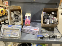 2 BOXES - AUTOMOTIVE + AUTOMOTIVE LIGHTS