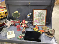BOX OF DECOR