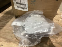 BOX OF 3.5&rdquo; HD 2 WAY LATCHES
