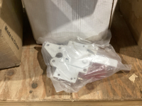 BOX OF HD 2 WAY LATCHES