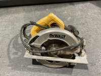 DEWALT CIRCULAR SAW