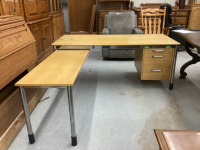 "L" SHAPED DESK W/ REMOVEABLE "L"
