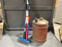 BUNDLE SNOW BRUSHES/SCRAPERS + METAL GAS CAN