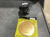 2 ITEMS - DIAMOND BLADE + B&D PALM SANDER