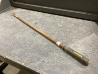 JOHN DEERE PRY BAR