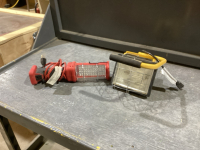2 WORK LIGHTS