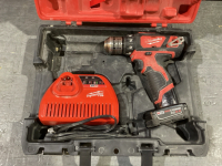 MILWAUKEE 1/2&rdquo; DRILL DRIVER KIT M12 FUEL