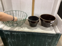 PLANT POTS,HEART WIRE HANGER