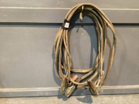 SET OF BOOSTER CABLES