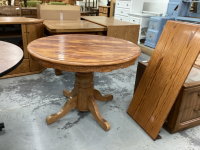 ROUND PEDESTAL TABLE W/ 18" LEAF
